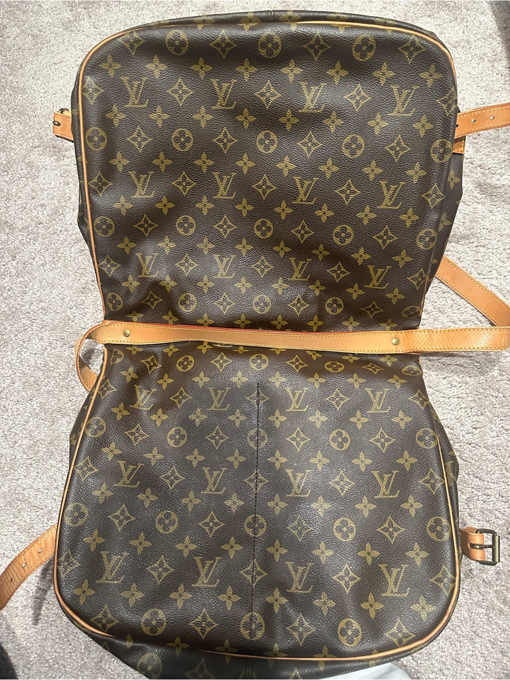 Louis Vuitton Brown Monogram Messenger Bag with Tan Leather Trim - Picture 3 of 5